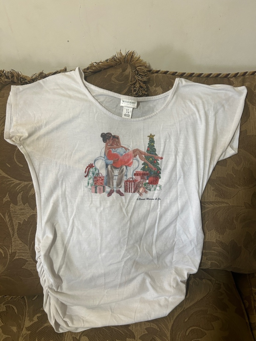 Motherhood Maternity White Short Sleeve Holiday Graphic Tee